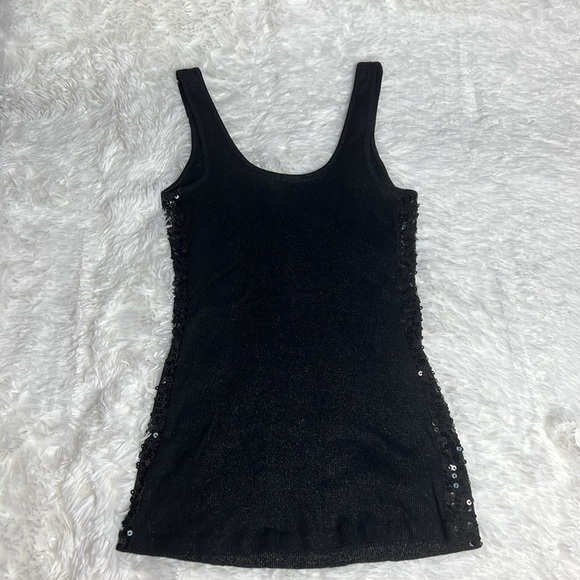 Express Tank Top - Picture 3 of 3